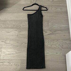 Zara Black/Grey Ribbed One-Shoulder Dress